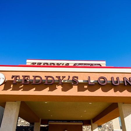Teddy'S Residential Suites Watford City 外观 照片