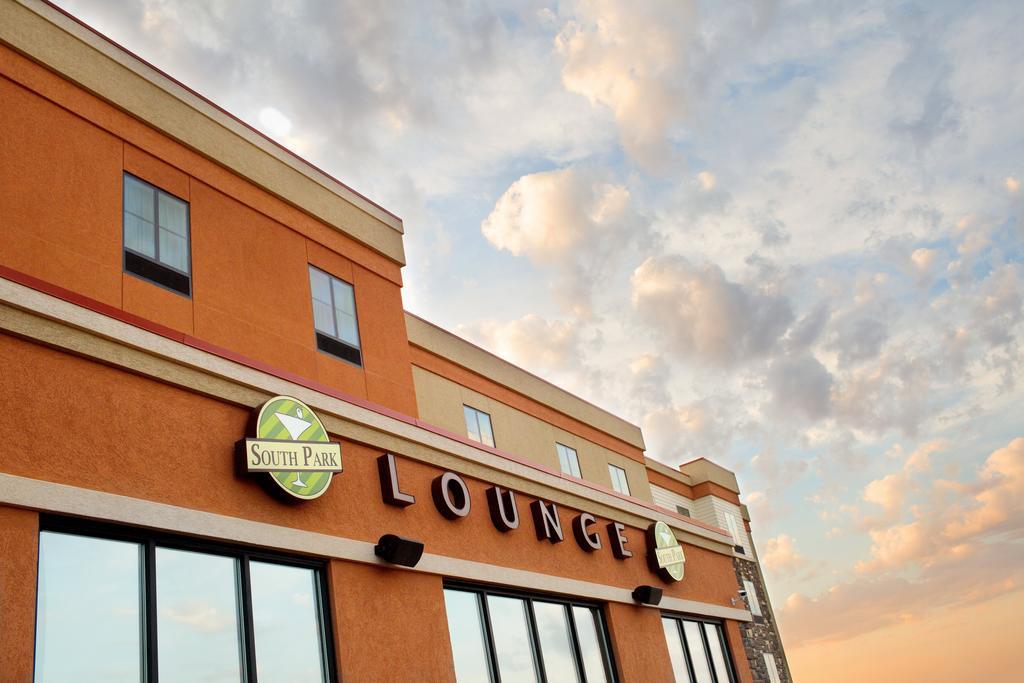 Teddy'S Residential Suites Watford City 外观 照片