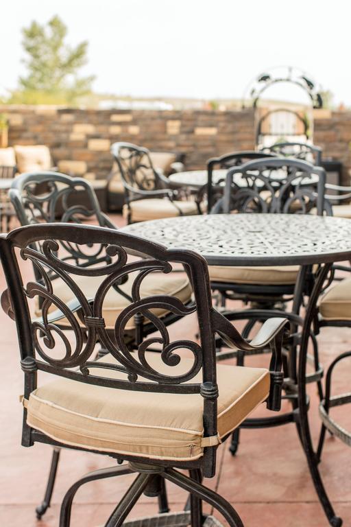 Teddy'S Residential Suites Watford City 外观 照片