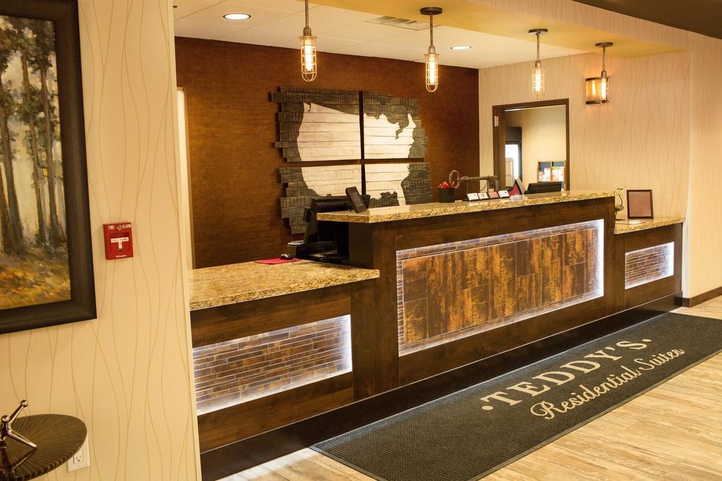 Teddy'S Residential Suites Watford City 外观 照片