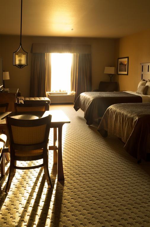 Teddy'S Residential Suites Watford City 外观 照片