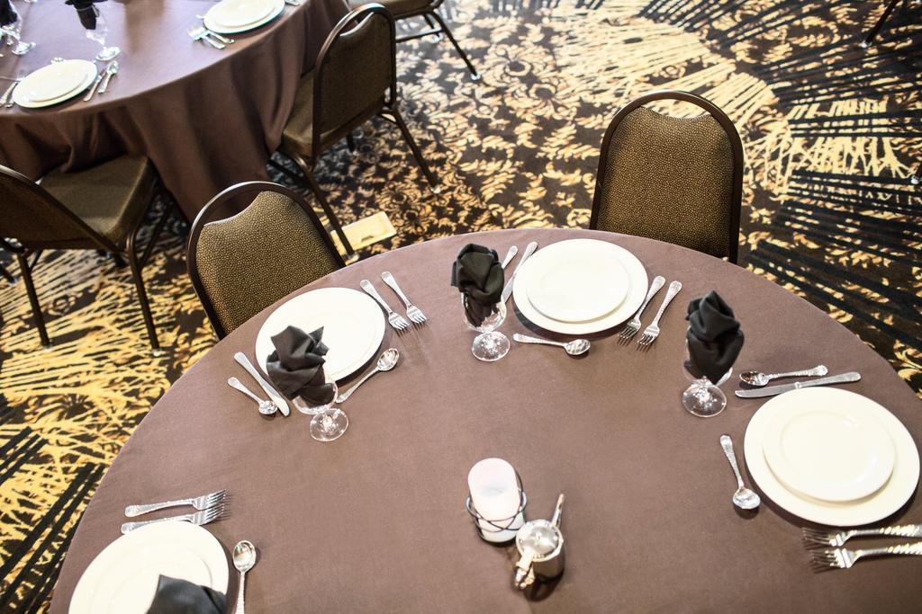 Teddy'S Residential Suites Watford City 外观 照片