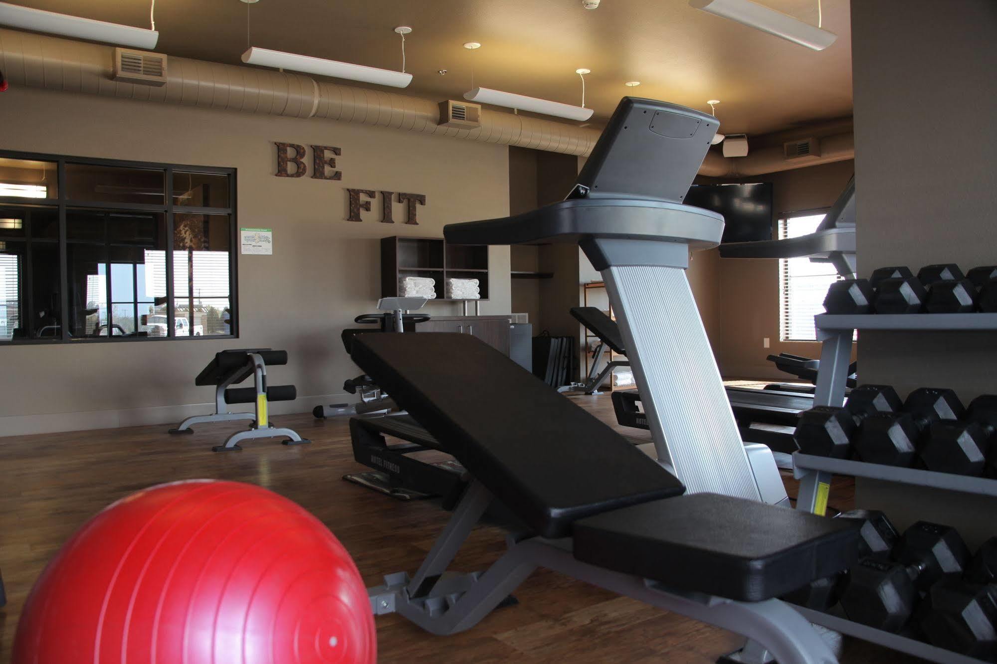 Teddy'S Residential Suites Watford City 外观 照片